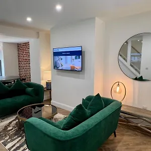  Apartment Ifsc Townhouse Apartments